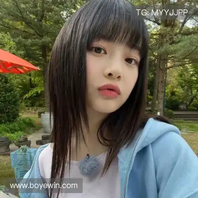 孔铃媚